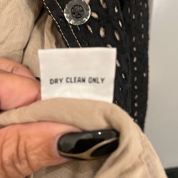 NWOT Yak Magik Vintage Artsy Eyelet Embroidered Jacket Black w/ Tan Lining Small - Picture 9 of 13